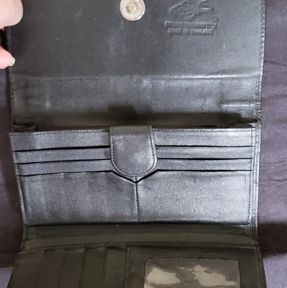 Stingray Wallet - Picture 4 of 13